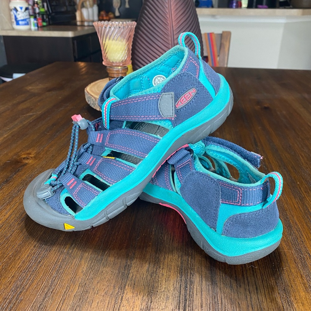 KEEN Big Kids Newport water sandals, Size 3